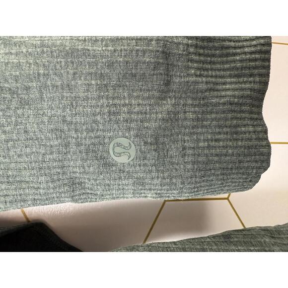 **SOLD** Lululemon Ebb to Street Long Sleeve Shirt - Size - 6 - Picture 4 of 7